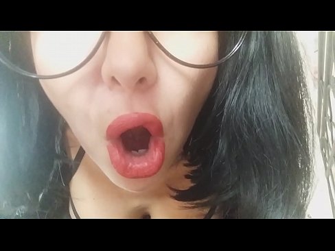 ❤️ Honey, uwar uwarki bazata bari ki tafi makaranta ba yau... Ina bukatarki da yawa... ❌ Batsa na Gida
