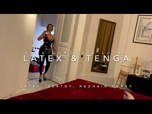 ❤️ Jaruma mai jajayen kaya sanye da rigar latex mai cin duri ❌ Batsa na Gida