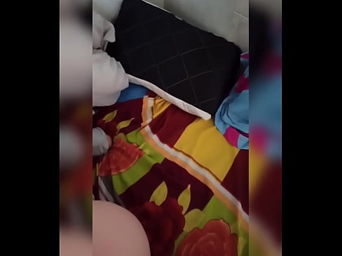 ❤️ Dakina ta zauna a gida ita kadai saboda mijinta ya tafi hutu sai na yi amfani da damar in yi mata fyade na cika mata gindi da nono. ❌ Batsa na Gida
